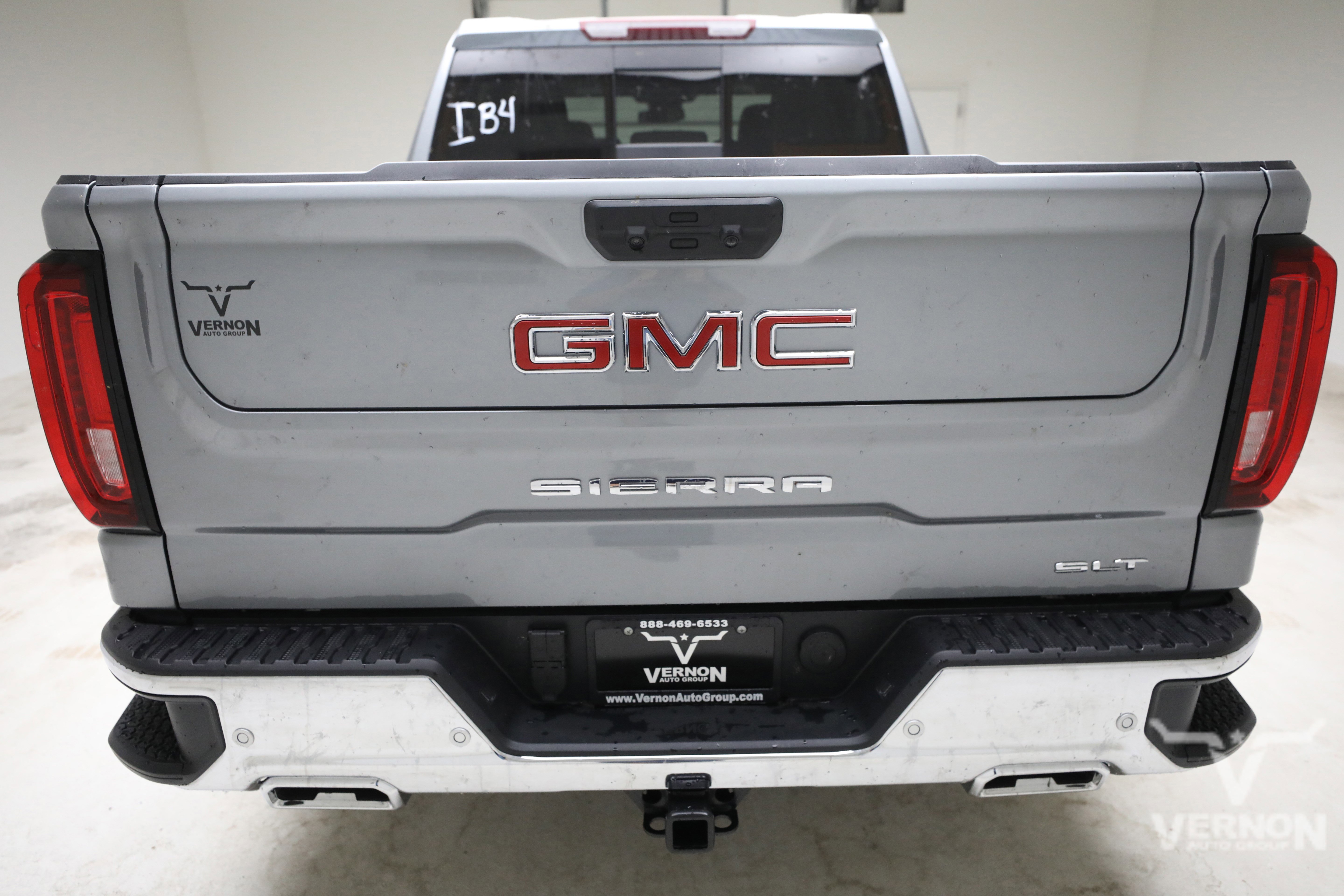 New 2026 Sterling Metallic GMC N image 4