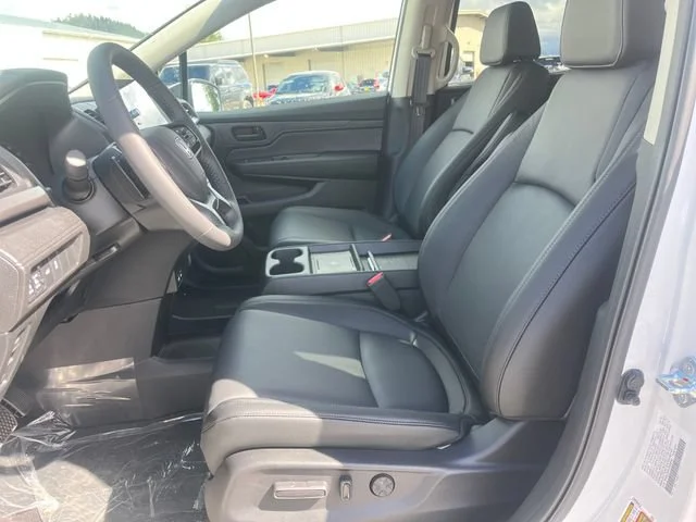 New 2026 Platinum White Honda EX-L image 15