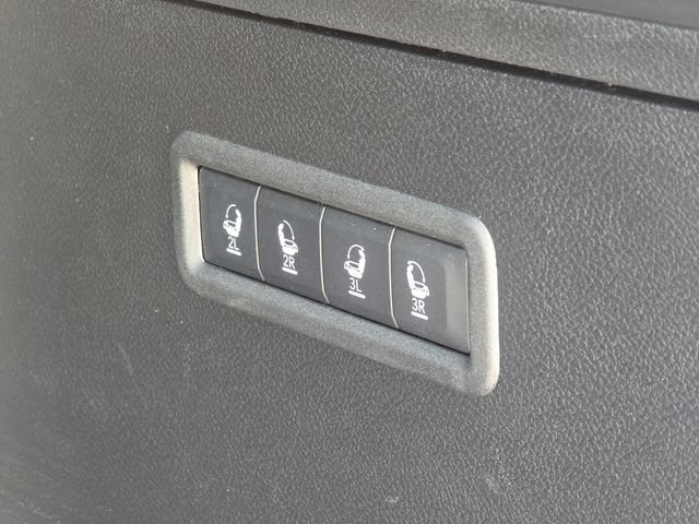 New 2026 Silver Zynith Jeep Limited Altitude image 25