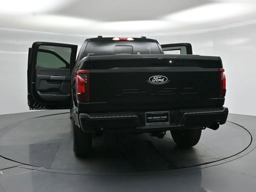 New 2026 Agate Black Metallic Ford XLT image 30