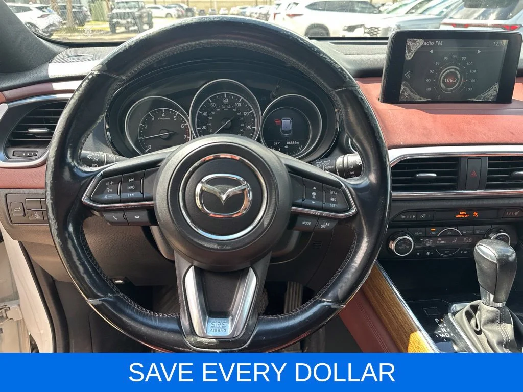 Used 2018 White Mazda Signature image 10