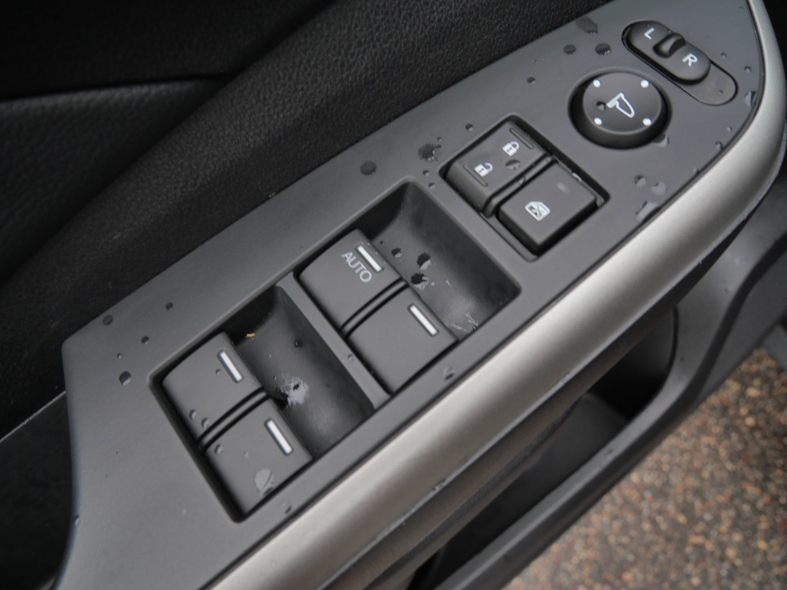 Used 2012 Crystal Black Pearl Honda EX-L image 19