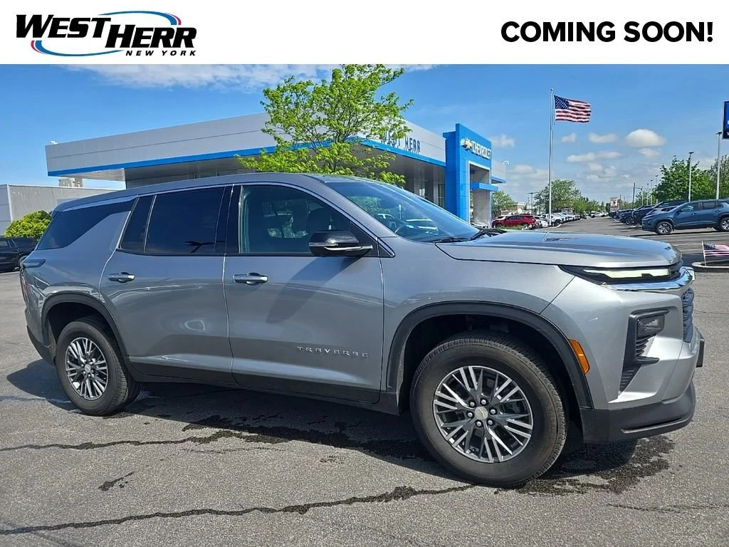 2024 Chevrolet Traverse AWD LS's photo