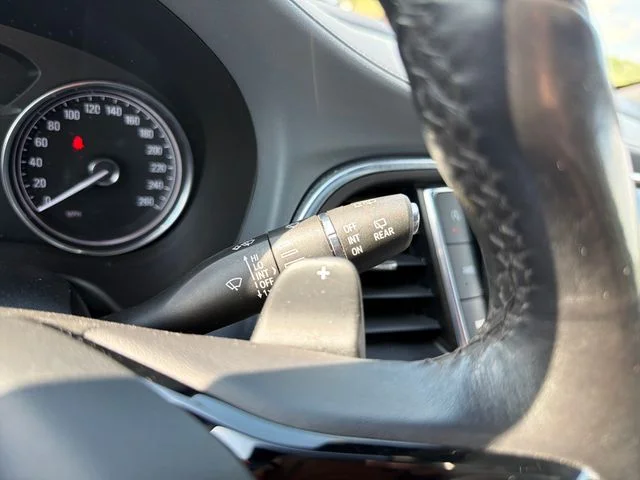 Used 2023  Buick Essence image 34