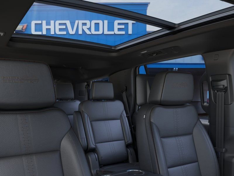 New 2026 Polar White Tricoat Chevrolet High Country image 25