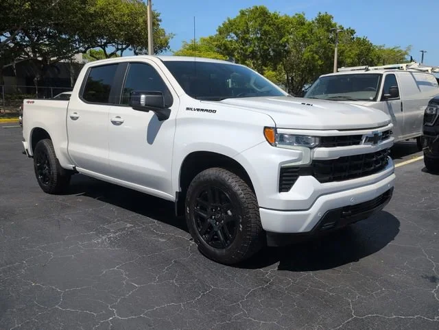New 2026 Summit White Chevrolet RST image 1