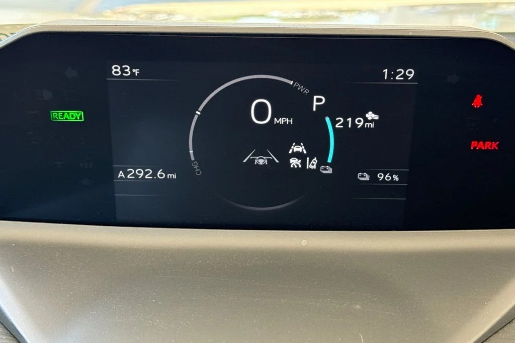 New 2026 Wind Chill Pearl <sup>1</sup> Toyota  SE image 25