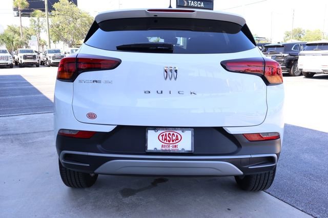 Used 2025 Summit White Buick Preferred image 7