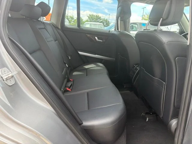 Used 2012 Gray Mercedes-Benz GLK 350 image 22