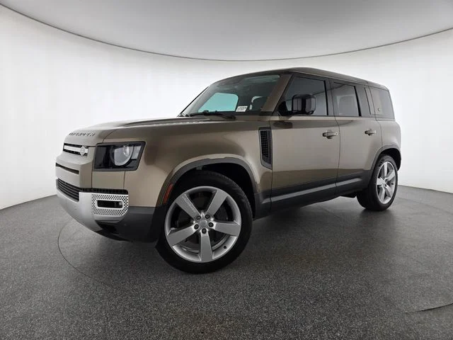 2024 Land Rover Defender 110 SE