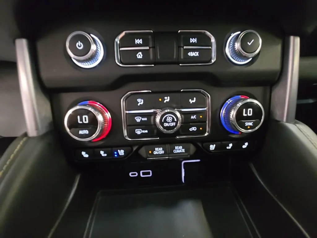 Certified Used 2024 Summit White GMC SLT image 17