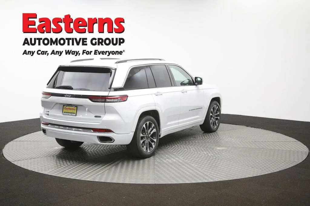 Used 2022 White Jeep Overland 4xe image 44