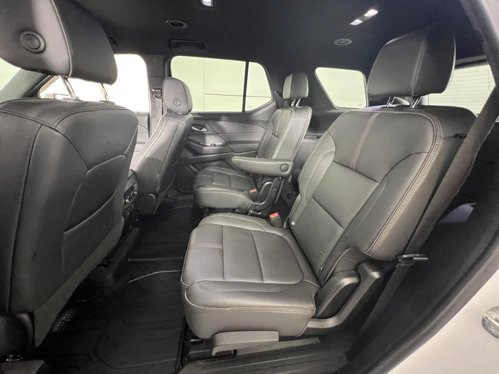 Used 2023 Summit White Chevrolet RS image 22