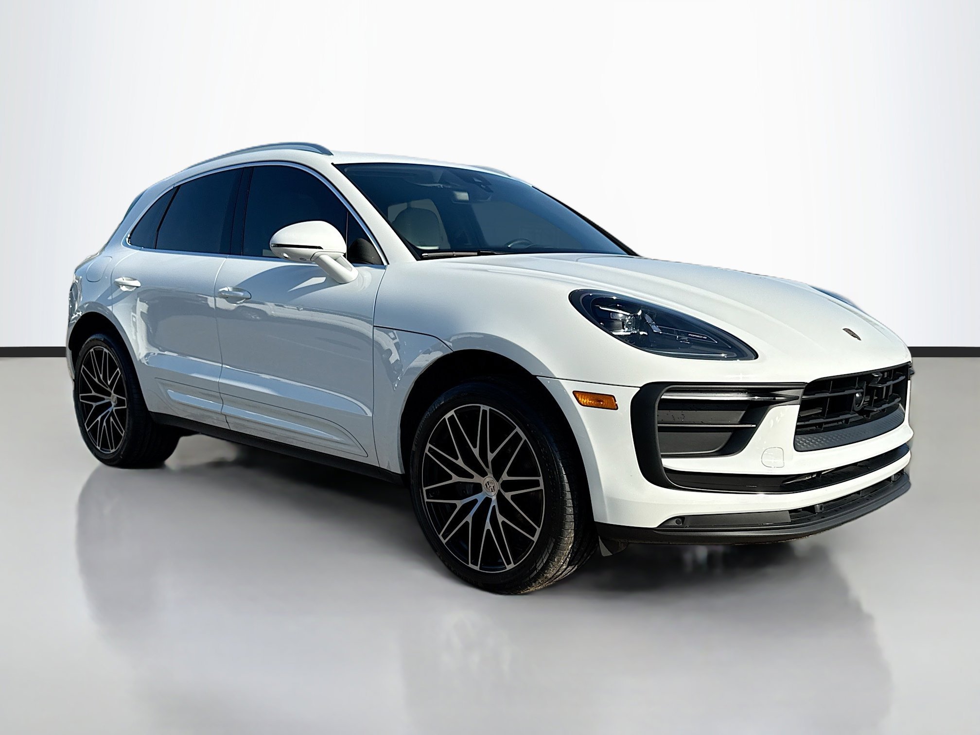 2023 Porsche Macan