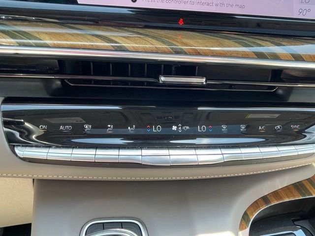 Used 2021 Gray Cadillac Sport Platinum image 19