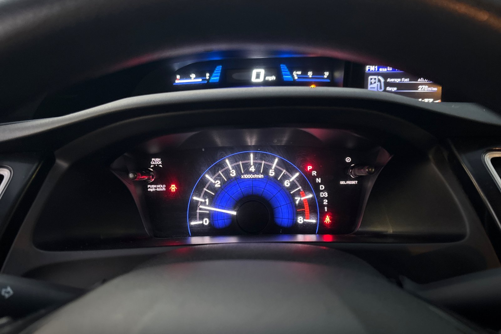 Used 2013  Honda LX image 29