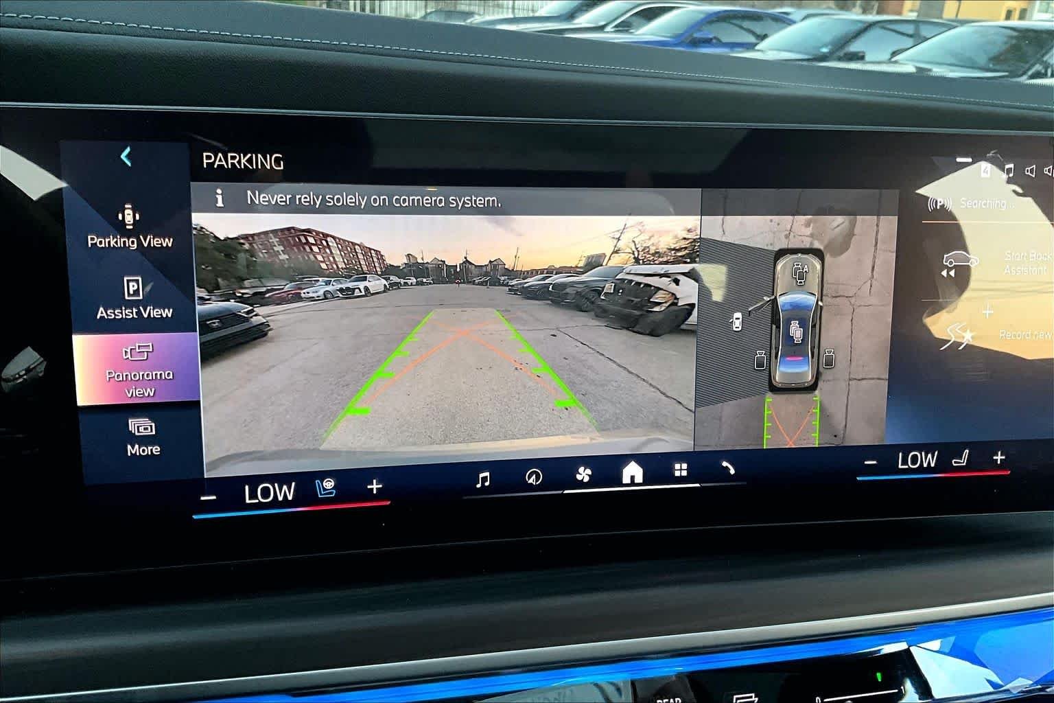 2025 BMW i7 60 - Photo 25