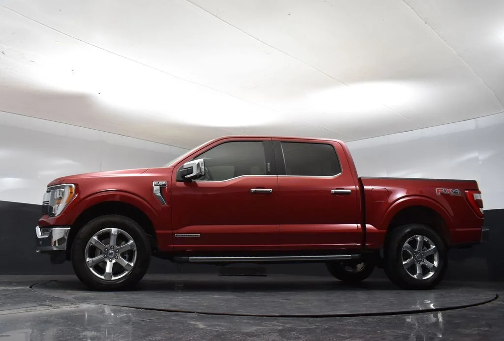 Used 2021 Red Ford Lariat image 9