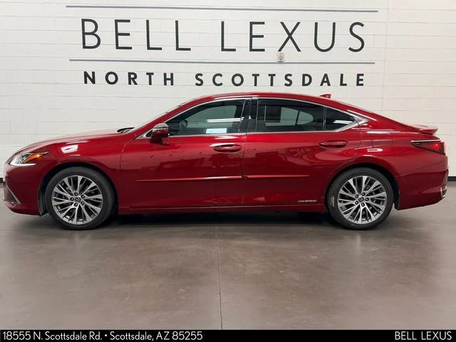 Used 2021 Red Lexus 300h image 8