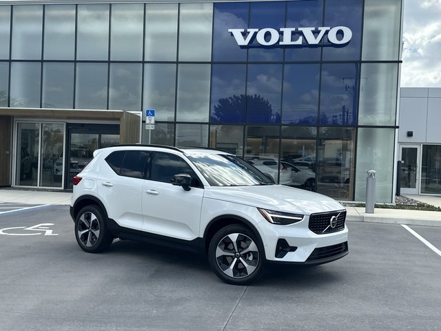 2026 Volvo XC40 Plus