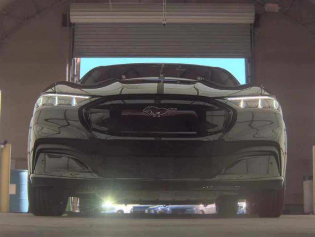 Used 2023 Black Ford Premium image 3