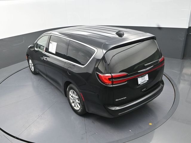 Used 2023 Black Chrysler Touring L image 15