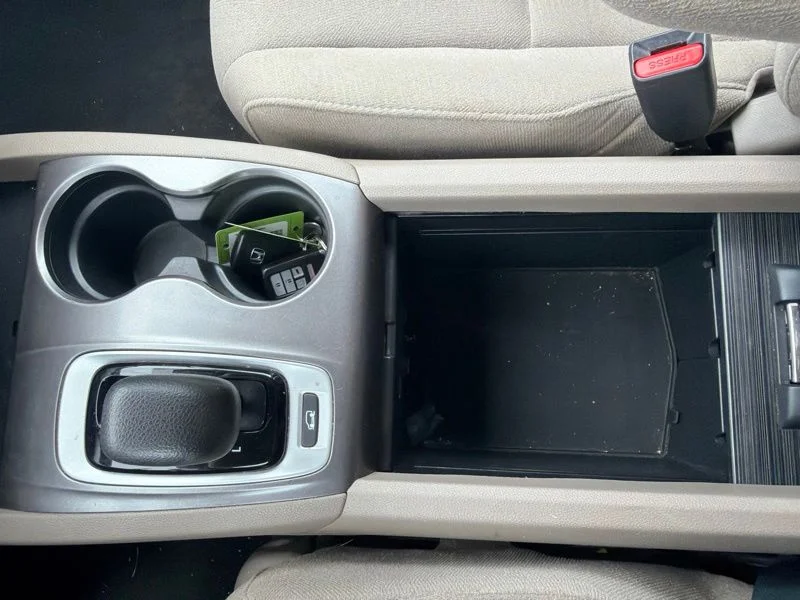 Used 2016  Honda EX image 20