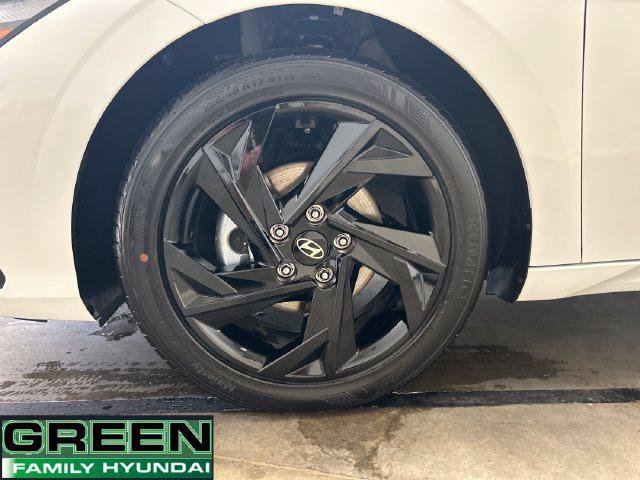 New 2026 White Hyundai SEL Sport image 10