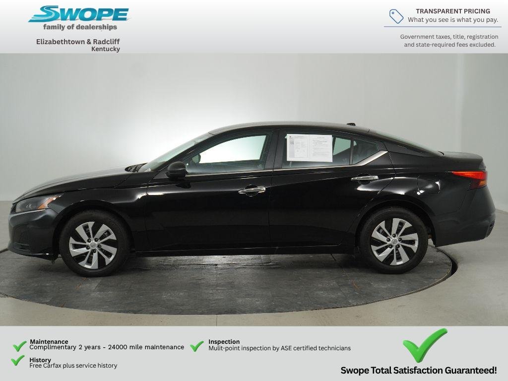 Used 2025 Super Black Nissan S image 7