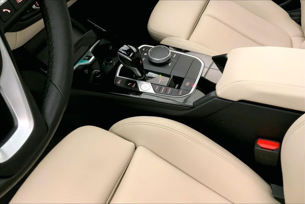 Certified Used 2023 Skyscraper Grey Metallic BMW  image 22