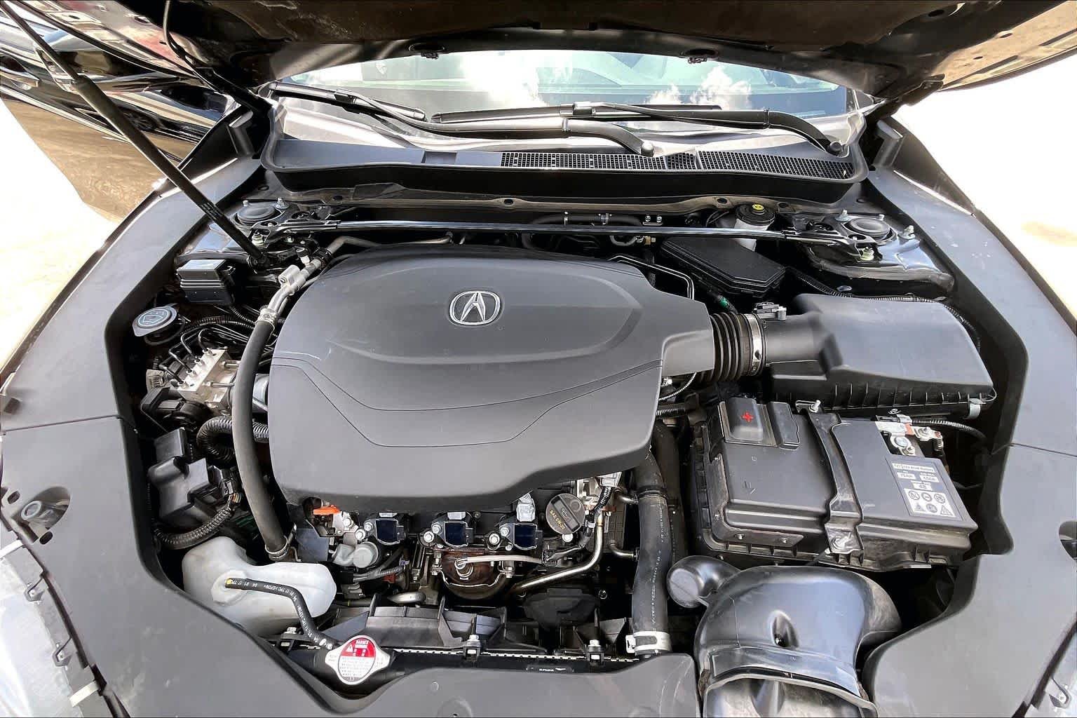 Used 2018 Crystal Black Pearl Acura w/Technology Pkg image 29