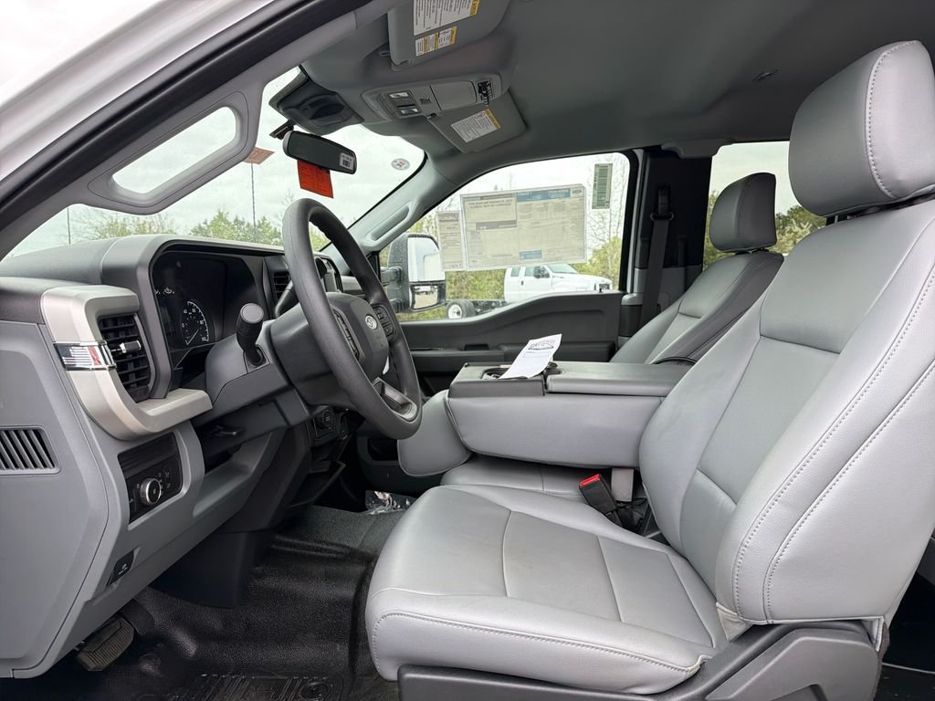 New 2026 Oxford White Ford F-350® XL image 13