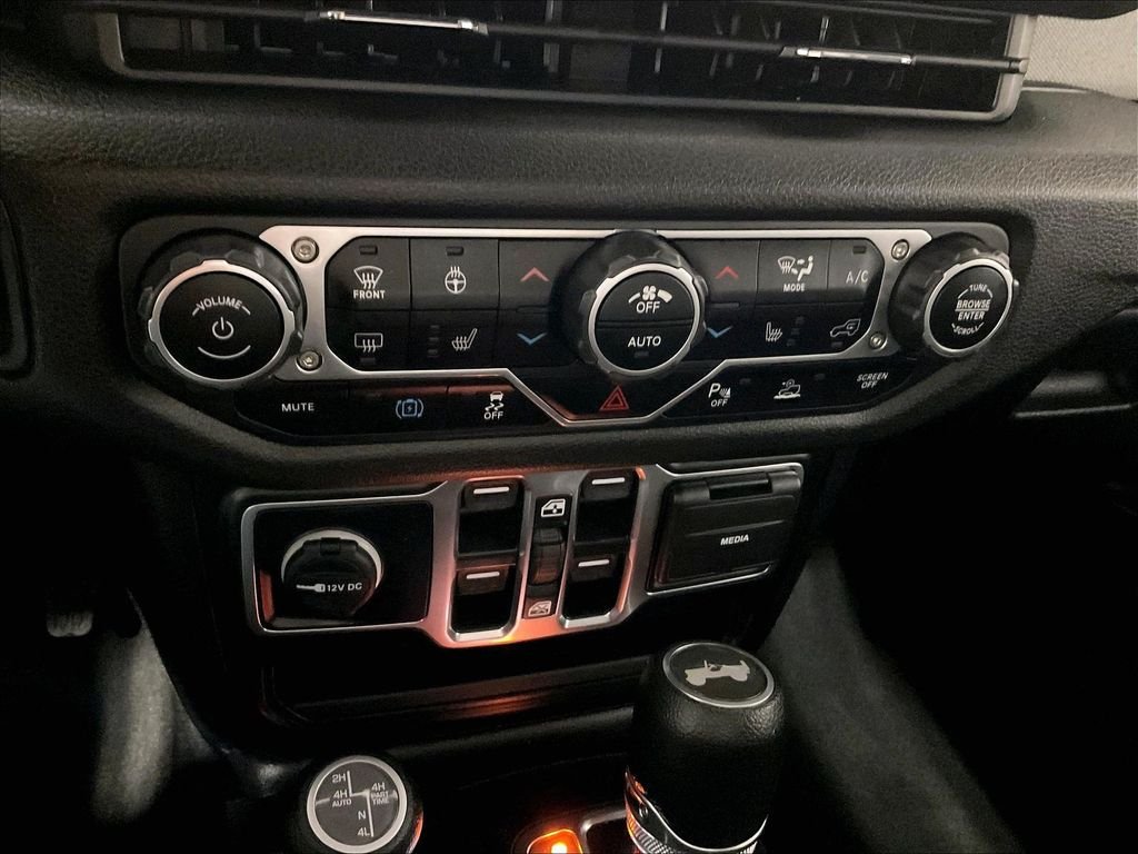 Used 2024 White Jeep Sport S 4xe image 25