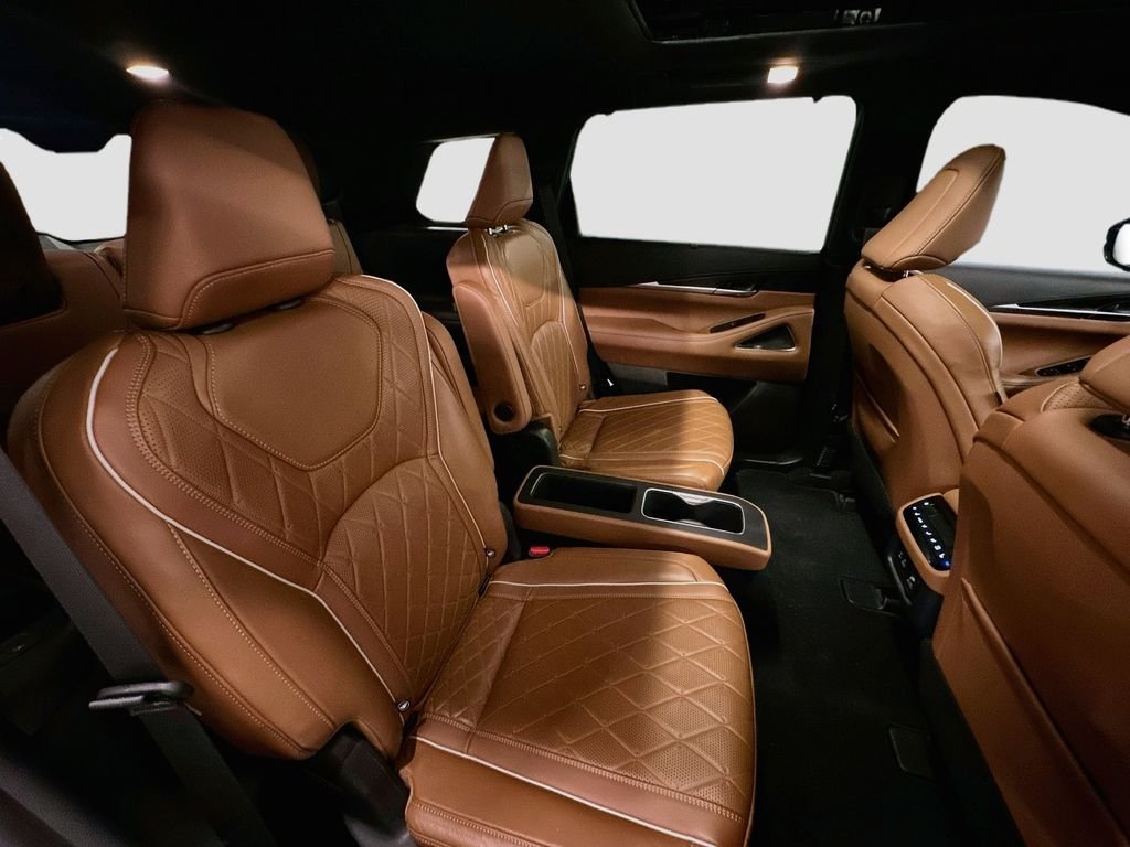 Used 2023 Blue INFINITI Autograph image 29