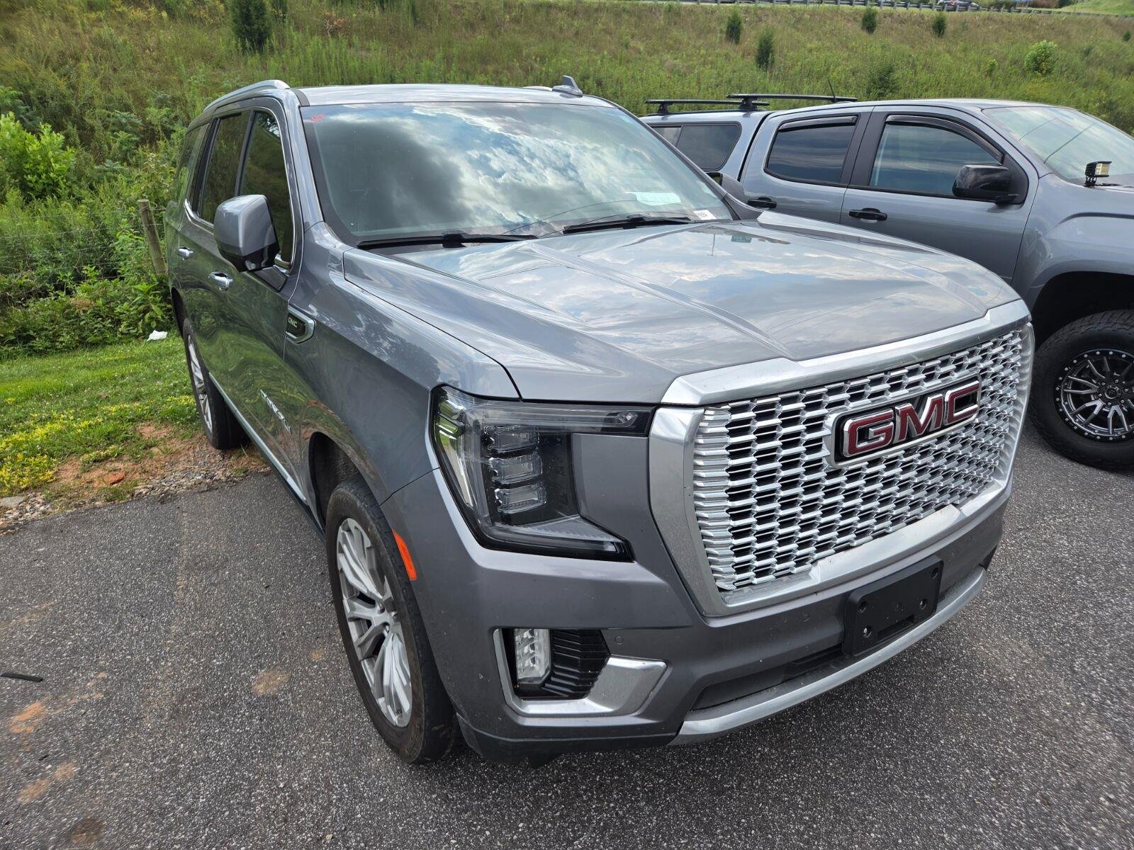 Used 2021 SATIN STEEL METALLIC GMC Denali image 3