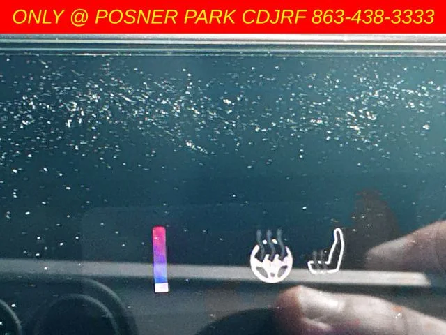 New 2026 Bright White Clear-Coat Exterior Paint Jeep Latitude image 20