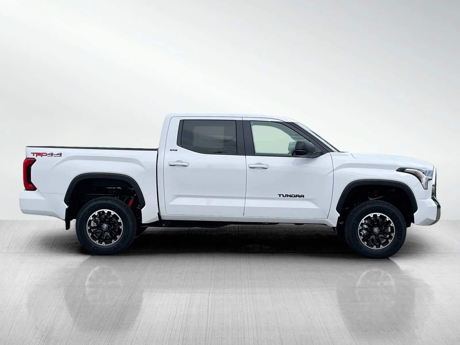 New 2026 Ice Cap Toyota SR5 image 2