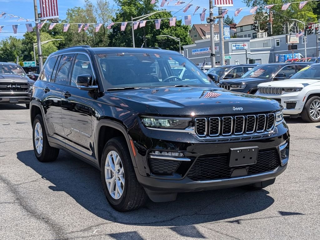 Used 2023 Black Jeep Limited image 4
