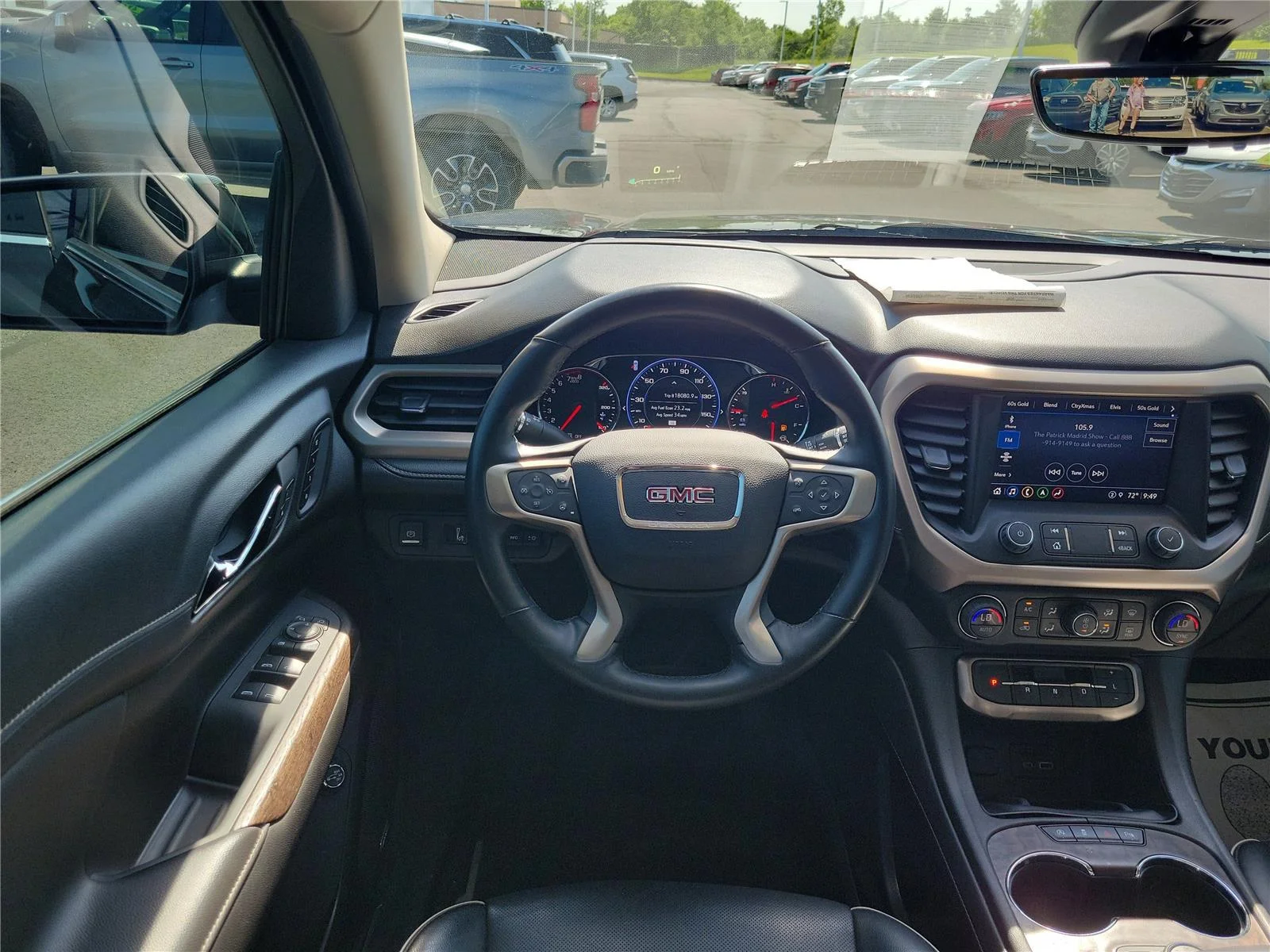 2023 GMC Acadia Denali - Photo 12
