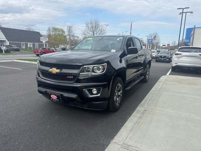 Used 2017 Black Chevrolet Z71 image 5