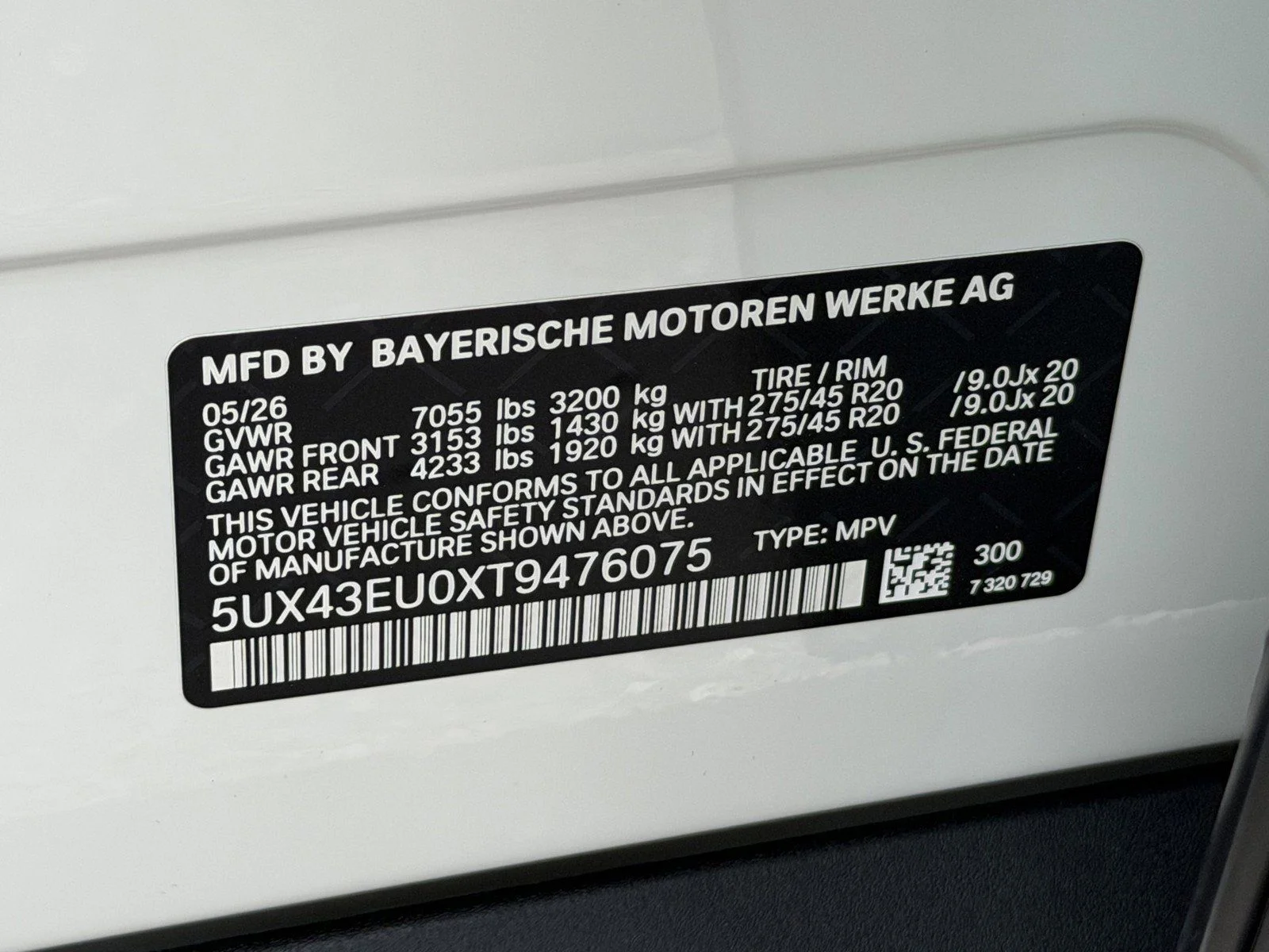New 2026 Alpine White BMW xDrive50e image 38