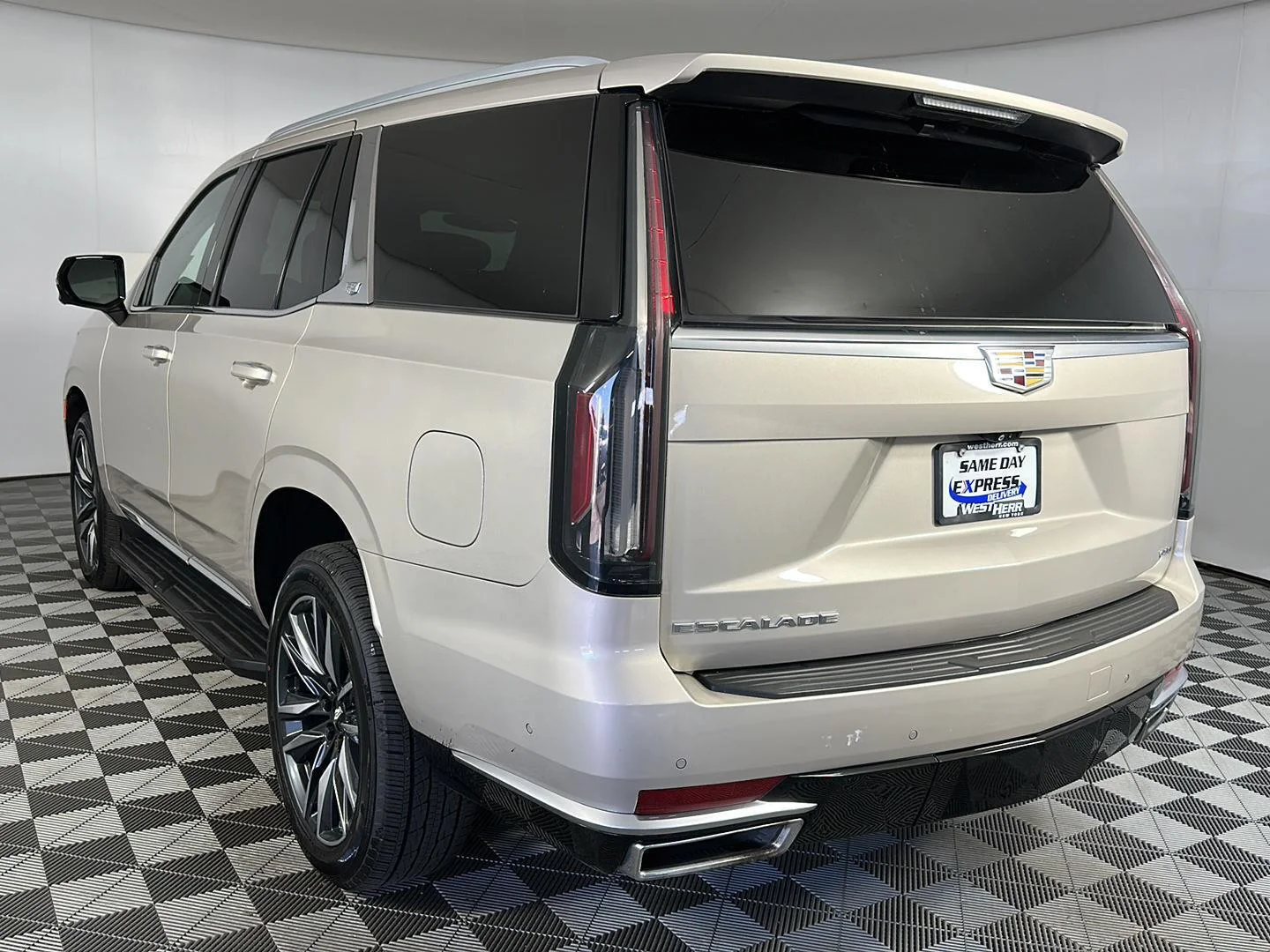 Used 2021 Sandstone Metallic Cadillac Premium Luxury image 30