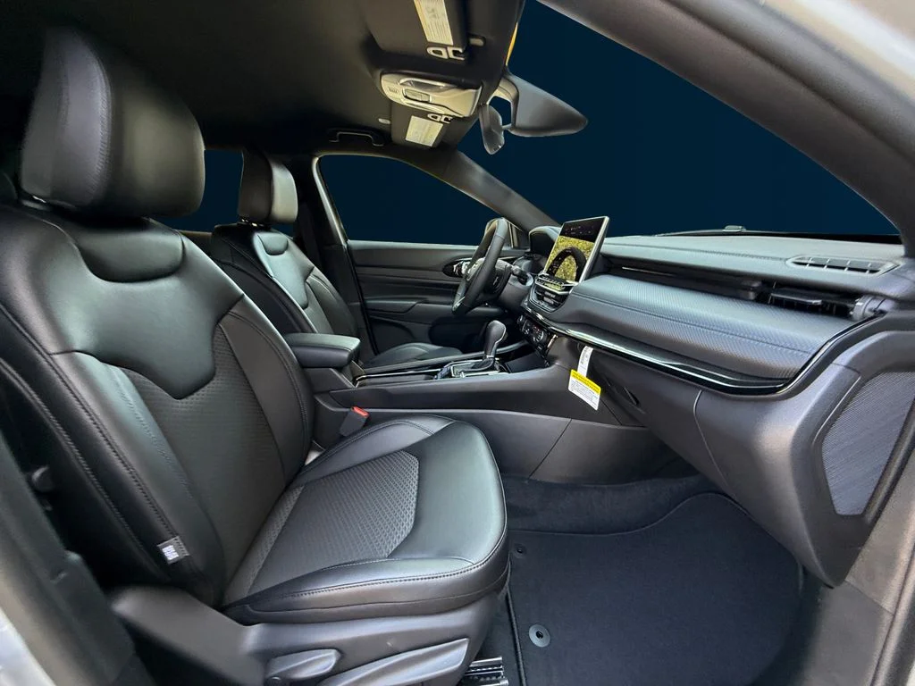 New 2026 Silver Jeep Latitude image 17