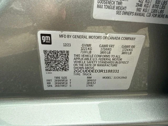 Used 2024 Gray Chevrolet LT image 9
