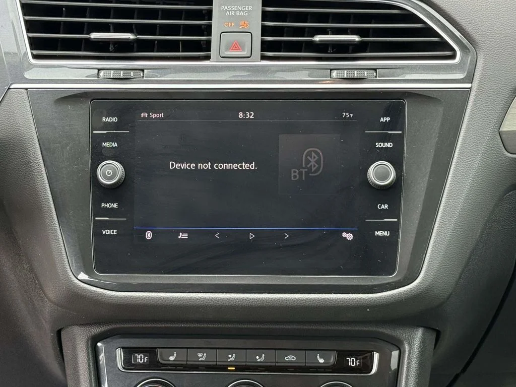 Used 2019 Orange Volkswagen 2.0T SE image 19