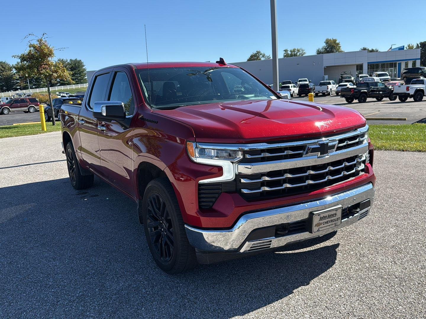 2024 Chevrolet Silverado 1500 LTZ photo 3