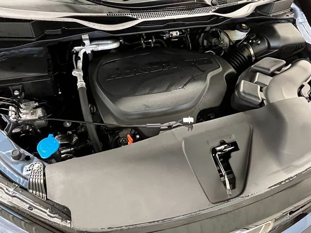 New 2026 Smoke Blue Pearl Honda Touring image 12