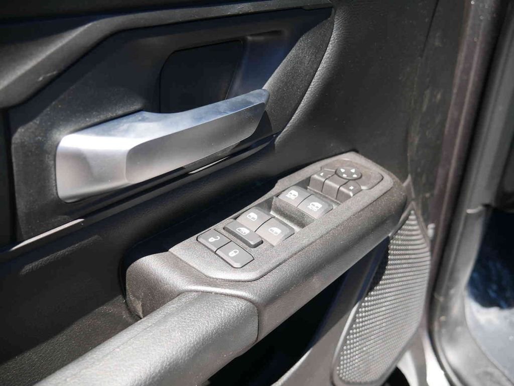 New 2026 Granite Crystal Metallic Clearcoat RAM TRADESMAN image 22