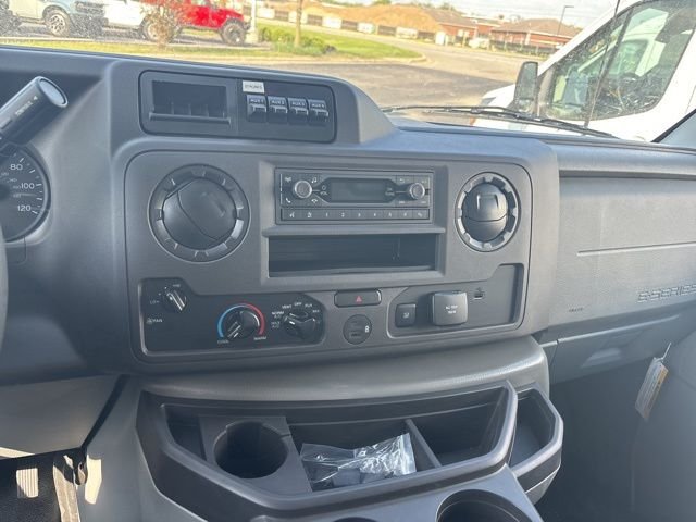 New 2026 Oxford White Ford E-350 SRW image 22