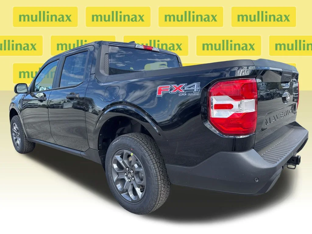 New 2026 Black Ford XLT image 4